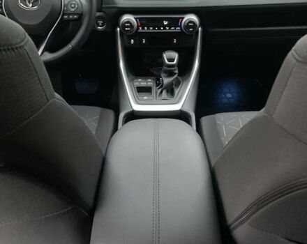 Білий Тойота РАВ 4, об'ємом двигуна 2.49 л та пробігом 75 тис. км за 37900 $, фото 83 на Automoto.ua