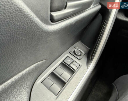 Белый Тойота РАВ 4, объемом двигателя 1.99 л и пробегом 12 тыс. км за 33800 $, фото 2 на Automoto.ua