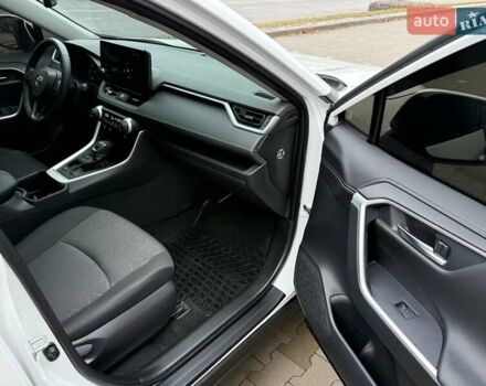 Белый Тойота РАВ 4, объемом двигателя 2.49 л и пробегом 75 тыс. км за 36500 $, фото 34 на Automoto.ua