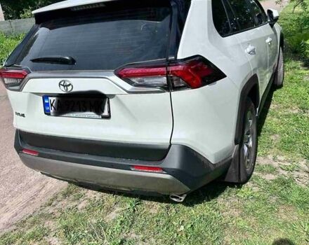 Белый Тойота РАВ 4, объемом двигателя 1.99 л и пробегом 8 тыс. км за 40000 $, фото 3 на Automoto.ua