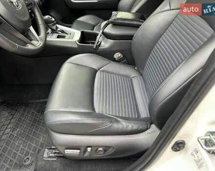 Білий Тойота РАВ 4, об'ємом двигуна 2.49 л та пробігом 23 тис. км за 42500 $, фото 14 на Automoto.ua