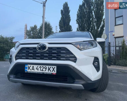 Белый Тойота РАВ 4, объемом двигателя 2 л и пробегом 20 тыс. км за 36900 $, фото 3 на Automoto.ua