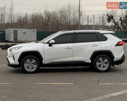 Білий Тойота РАВ 4, об'ємом двигуна 2.49 л та пробігом 75 тис. км за 37900 $, фото 19 на Automoto.ua
