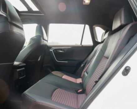 Білий Тойота РАВ 4, об'ємом двигуна 2.5 л та пробігом 19 тис. км за 28000 $, фото 11 на Automoto.ua