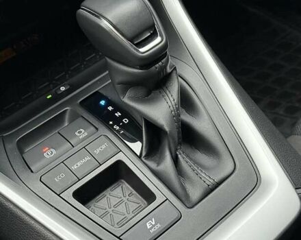 Білий Тойота РАВ 4, об'ємом двигуна 2.49 л та пробігом 75 тис. км за 37900 $, фото 74 на Automoto.ua