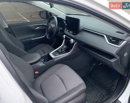 Білий Тойота РАВ 4, об'ємом двигуна 2.49 л та пробігом 75 тис. км за 37900 $, фото 65 на Automoto.ua