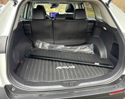 Білий Тойота РАВ 4, об'ємом двигуна 2.5 л та пробігом 30 тис. км за 23200 $, фото 12 на Automoto.ua