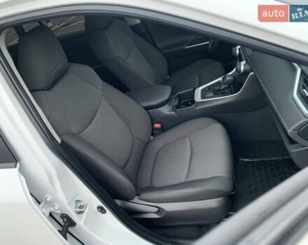 Білий Тойота РАВ 4, об'ємом двигуна 2.49 л та пробігом 75 тис. км за 37900 $, фото 62 на Automoto.ua