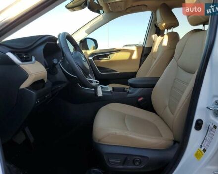 Білий Тойота РАВ 4, об'ємом двигуна 2.49 л та пробігом 57 тис. км за 12700 $, фото 6 на Automoto.ua