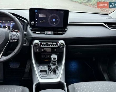 Белый Тойота РАВ 4, объемом двигателя 2.49 л и пробегом 75 тыс. км за 36500 $, фото 31 на Automoto.ua