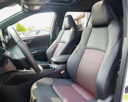 Білий Тойота РАВ 4, об'ємом двигуна 2.5 л та пробігом 19 тис. км за 28000 $, фото 8 на Automoto.ua