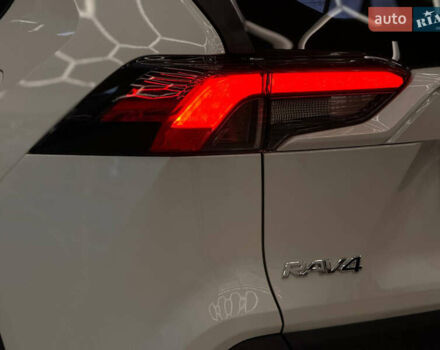 Белый Тойота РАВ 4, объемом двигателя 2.49 л и пробегом 1 тыс. км за 43800 $, фото 8 на Automoto.ua