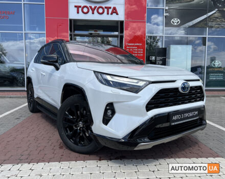 Білий Тойота РАВ 4, об'ємом двигуна 2.5 л та пробігом 31 тис. км за 1826000 $, фото 4 на Automoto.ua