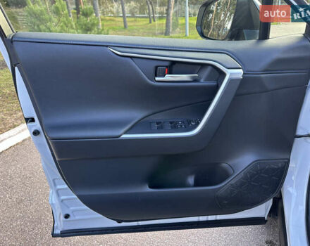 Білий Тойота РАВ 4, об'ємом двигуна 2.49 л та пробігом 36 тис. км за 43750 $, фото 21 на Automoto.ua