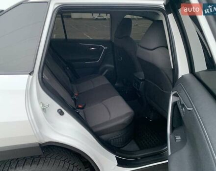 Білий Тойота РАВ 4, об'ємом двигуна 2.49 л та пробігом 75 тис. км за 37900 $, фото 91 на Automoto.ua