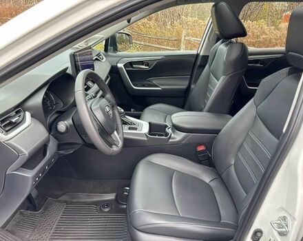 Білий Тойота РАВ 4, об'ємом двигуна 2.5 л та пробігом 30 тис. км за 23200 $, фото 6 на Automoto.ua