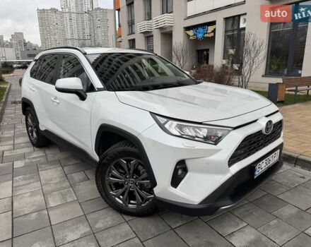 Белый Тойота РАВ 4, объемом двигателя 2.49 л и пробегом 49 тыс. км за 39999 $, фото 1 на Automoto.ua