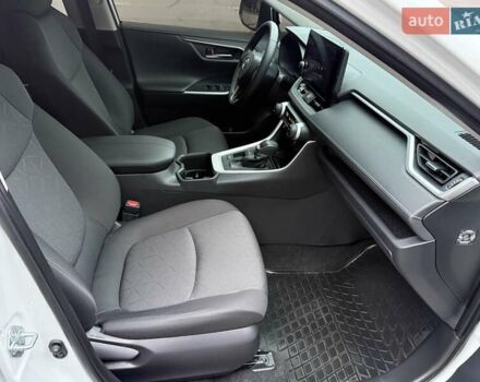 Белый Тойота РАВ 4, объемом двигателя 2.49 л и пробегом 75 тыс. км за 36500 $, фото 38 на Automoto.ua