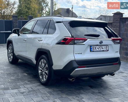 Белый Тойота РАВ 4, объемом двигателя 2.49 л и пробегом 27 тыс. км за 44800 $, фото 3 на Automoto.ua