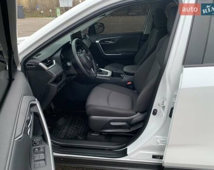 Білий Тойота РАВ 4, об'ємом двигуна 2.49 л та пробігом 75 тис. км за 37900 $, фото 58 на Automoto.ua