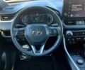 Тойота РАВ 4 2023 в Хмельницком на Automoto.ua Белый Тойота РАВ 4, объемом двигателя 2.5 л и пробегом 12 тыс. км за 15700 $, фото 6 на Automoto.ua