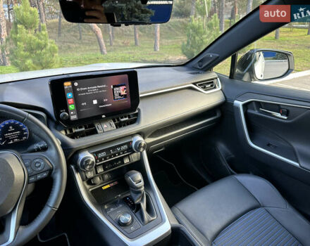 Білий Тойота РАВ 4, об'ємом двигуна 2.49 л та пробігом 36 тис. км за 43750 $, фото 48 на Automoto.ua