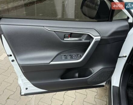 Белый Тойота РАВ 4, объемом двигателя 2.49 л и пробегом 75 тыс. км за 36500 $, фото 24 на Automoto.ua