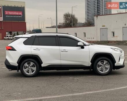 Білий Тойота РАВ 4, об'ємом двигуна 2.49 л та пробігом 75 тис. км за 37900 $, фото 18 на Automoto.ua