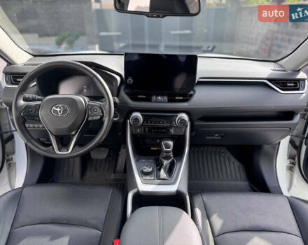 Белый Тойота РАВ 4, объемом двигателя 2.49 л и пробегом 27 тыс. км за 44800 $, фото 17 на Automoto.ua