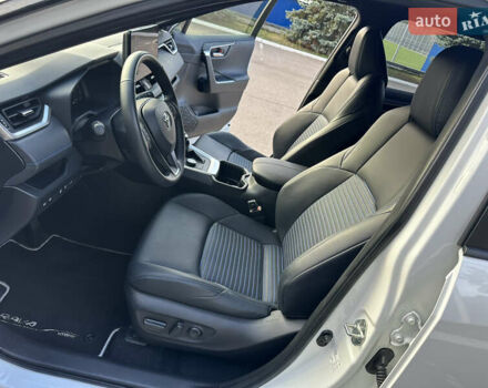 Білий Тойота РАВ 4, об'ємом двигуна 2.49 л та пробігом 36 тис. км за 43750 $, фото 22 на Automoto.ua