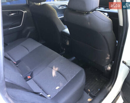 Белый Тойота РАВ 4, объемом двигателя 2 л и пробегом 85 тыс. км за 19999 $, фото 7 на Automoto.ua