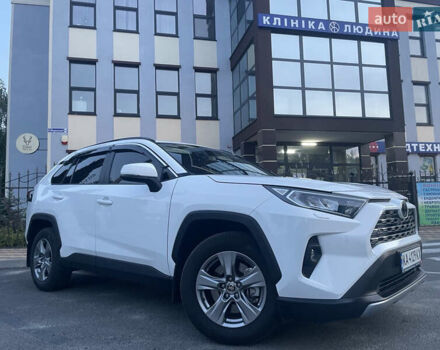 Белый Тойота РАВ 4, объемом двигателя 2 л и пробегом 20 тыс. км за 36900 $, фото 4 на Automoto.ua