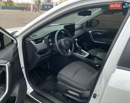 Білий Тойота РАВ 4, об'ємом двигуна 2.49 л та пробігом 75 тис. км за 37900 $, фото 54 на Automoto.ua