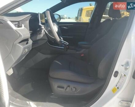 Белый Тойота РАВ 4, объемом двигателя 2.5 л и пробегом 46 тыс. км за 11000 $, фото 6 на Automoto.ua