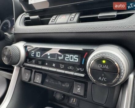 Белый Тойота РАВ 4, объемом двигателя 2.49 л и пробегом 49 тыс. км за 39999 $, фото 41 на Automoto.ua