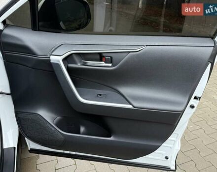 Белый Тойота РАВ 4, объемом двигателя 2.49 л и пробегом 75 тыс. км за 36500 $, фото 35 на Automoto.ua