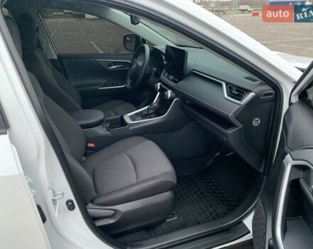 Білий Тойота РАВ 4, об'ємом двигуна 2.49 л та пробігом 75 тис. км за 37900 $, фото 64 на Automoto.ua