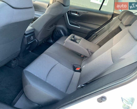 Білий Тойота РАВ 4, об'ємом двигуна 1.99 л та пробігом 30 тис. км за 35500 $, фото 17 на Automoto.ua