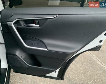 Білий Тойота РАВ 4, об'ємом двигуна 2.49 л та пробігом 75 тис. км за 37900 $, фото 92 на Automoto.ua