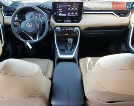 Білий Тойота РАВ 4, об'ємом двигуна 2.49 л та пробігом 57 тис. км за 12700 $, фото 7 на Automoto.ua