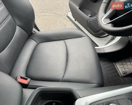 Белый Тойота РАВ 4, объемом двигателя 2.49 л и пробегом 49 тыс. км за 39999 $, фото 38 на Automoto.ua