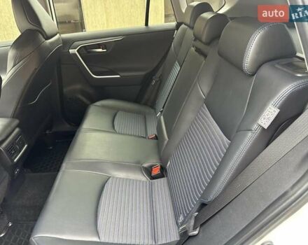 Білий Тойота РАВ 4, об'ємом двигуна 2.49 л та пробігом 23 тис. км за 42500 $, фото 18 на Automoto.ua