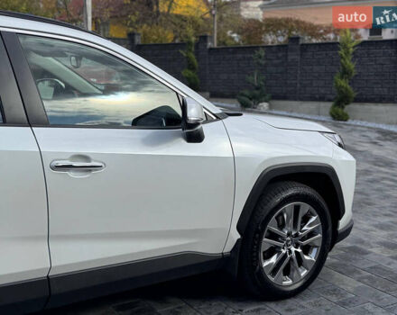 Белый Тойота РАВ 4, объемом двигателя 2.49 л и пробегом 27 тыс. км за 44800 $, фото 7 на Automoto.ua