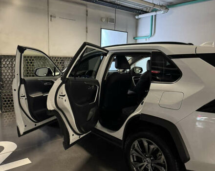 Белый Тойота РАВ 4, объемом двигателя 1.99 л и пробегом 37 тыс. км за 34900 $, фото 15 на Automoto.ua