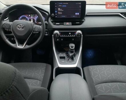 Білий Тойота РАВ 4, об'ємом двигуна 2.49 л та пробігом 75 тис. км за 37900 $, фото 81 на Automoto.ua