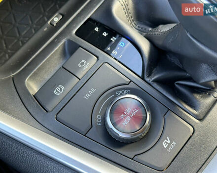 Білий Тойота РАВ 4, об'ємом двигуна 2.49 л та пробігом 36 тис. км за 43750 $, фото 35 на Automoto.ua