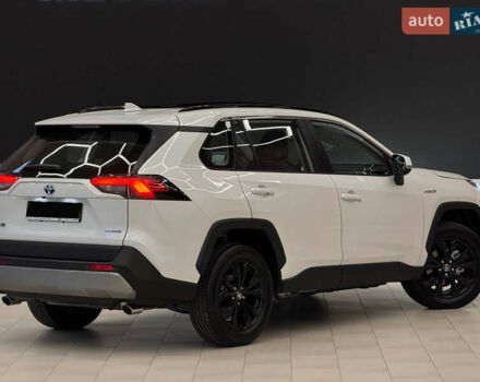 Белый Тойота РАВ 4, объемом двигателя 2.49 л и пробегом 1 тыс. км за 43800 $, фото 2 на Automoto.ua