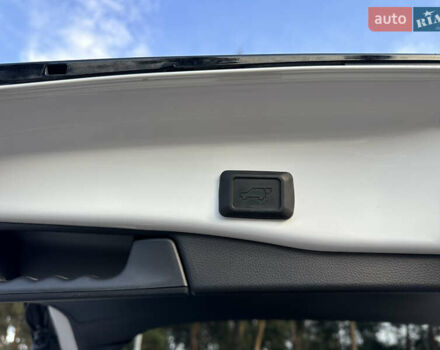 Білий Тойота РАВ 4, об'ємом двигуна 2.49 л та пробігом 36 тис. км за 43750 $, фото 54 на Automoto.ua