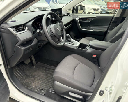 Белый Тойота РАВ 4, объемом двигателя 1.99 л и пробегом 24 тыс. км за 35900 $, фото 6 на Automoto.ua