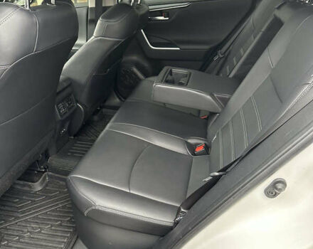 Білий Тойота РАВ 4, об'ємом двигуна 2.49 л та пробігом 51 тис. км за 39200 $, фото 9 на Automoto.ua